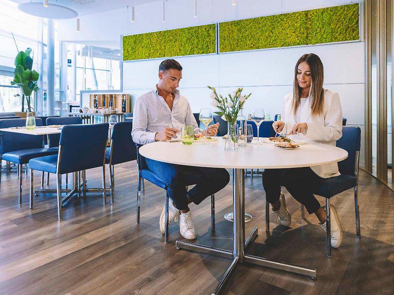 5CCB4E88735BF51E14E25E0D284068F4