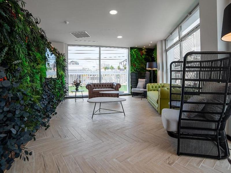 E79DB18595D51228B7F68D9C30A02D70