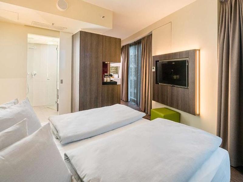 D03582929C0B481AE2B2E41A66145026