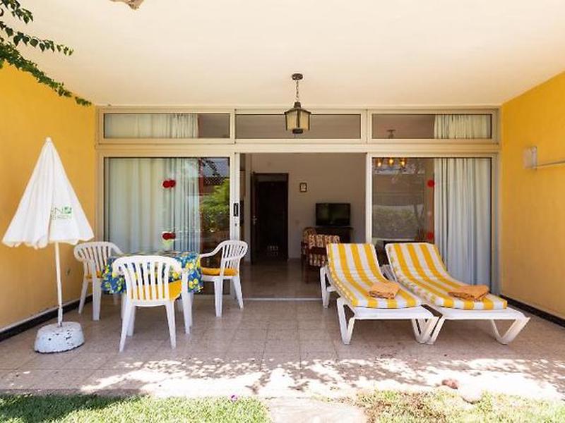 3BE8ECD6C56F16D98DF5210BC6DE253A