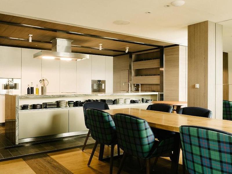 AC3C5467AFC56581B70557A34F5B92A1