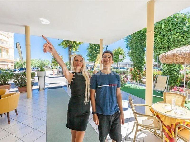 38AB10138E7201CD0982A9A33740D2F0