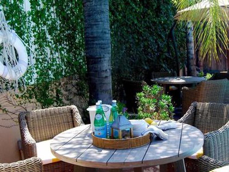 2C00B6E084F0D6B989714E2C77C884BE