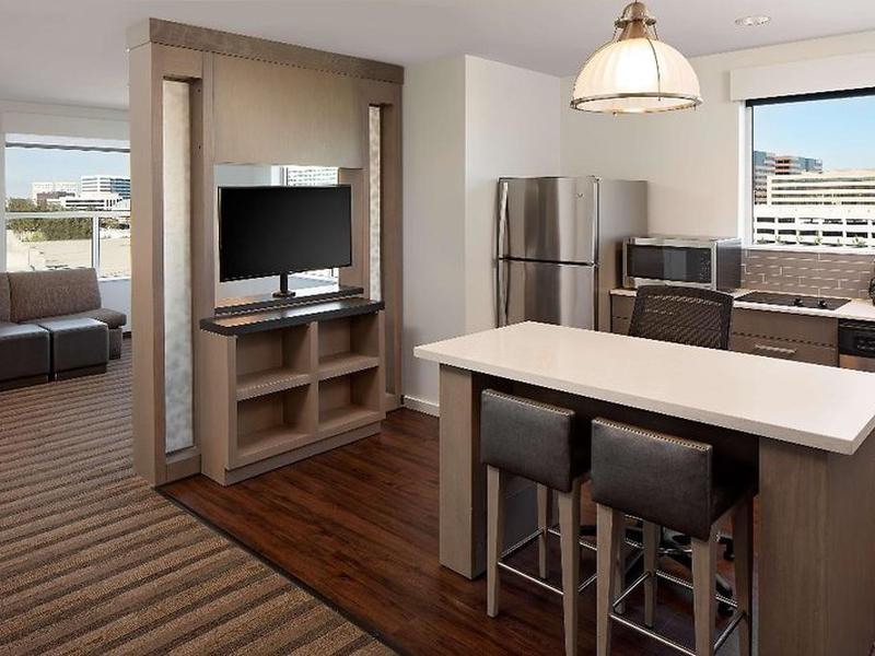 6D93A960D76DF39D49BAD54B3C2563E7