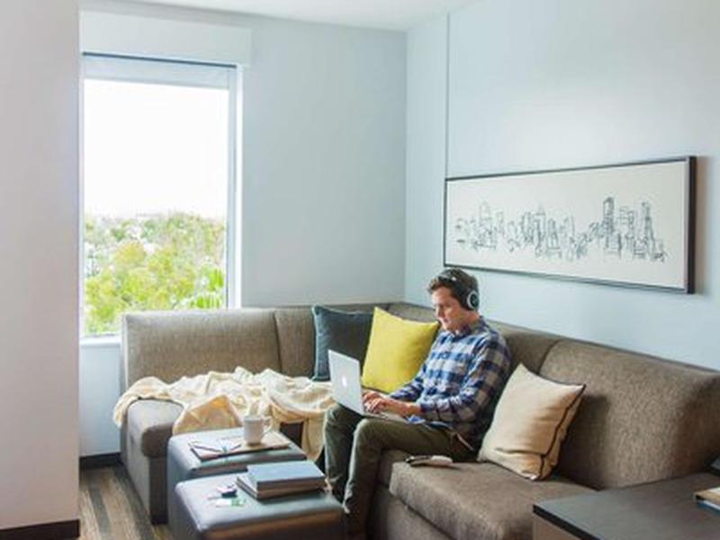 195FD1CD3C430620DAA9468FD594764D