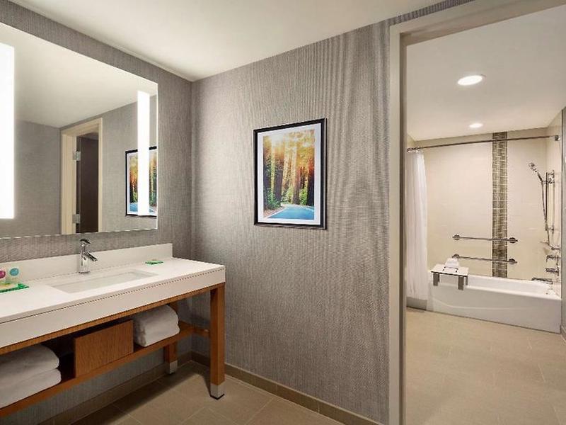 9CAD1DCD5C5E249517F3342DA1DA702E