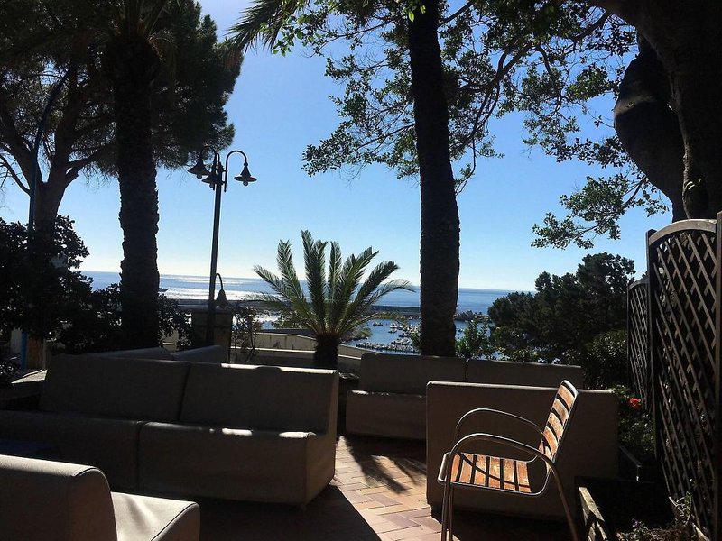 BF83EB4F3AB979486A1C86EB573A8D9C