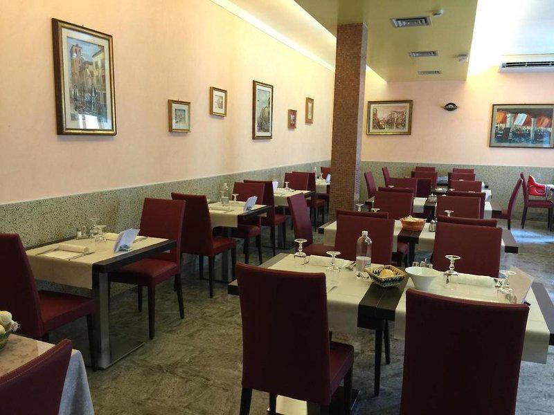 E621D8213A716CA003F56D6B2B0B03FF