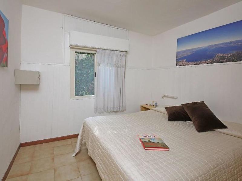 4FB669C08C1E6C3285EF6661085D4DC6