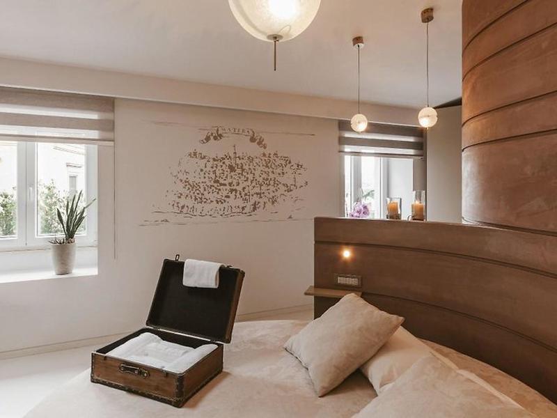 0599C69AC0784701F6A8598A22286B3F