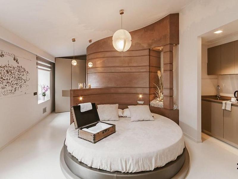 AAEE5189B2C09111E343F7744A5863FA