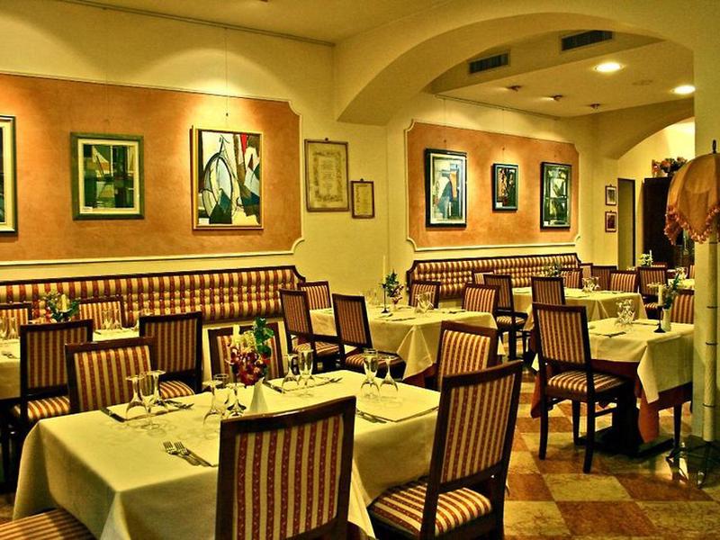 B99998198DE4C71272F1225BFE4A470A