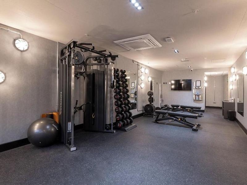 92C2346FE398FFD5C5986014D2FF34BB