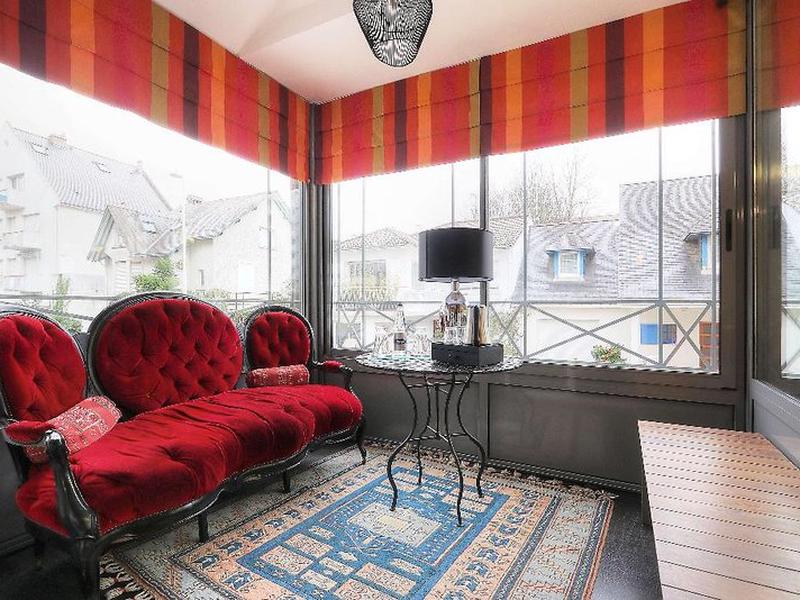 6ECCEC1D8E0D4D576F3C8EC275ECDEC6