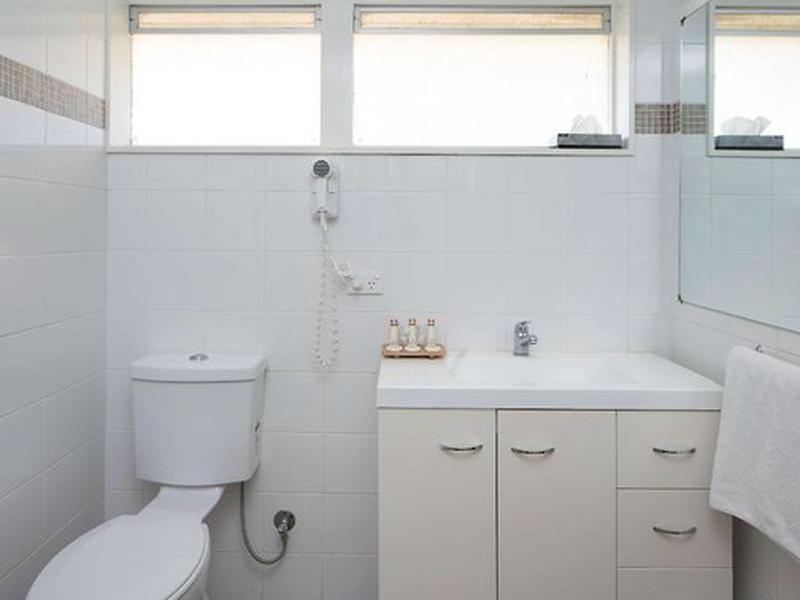 3E4B1116261BFAE4C4DBF09E14B85479