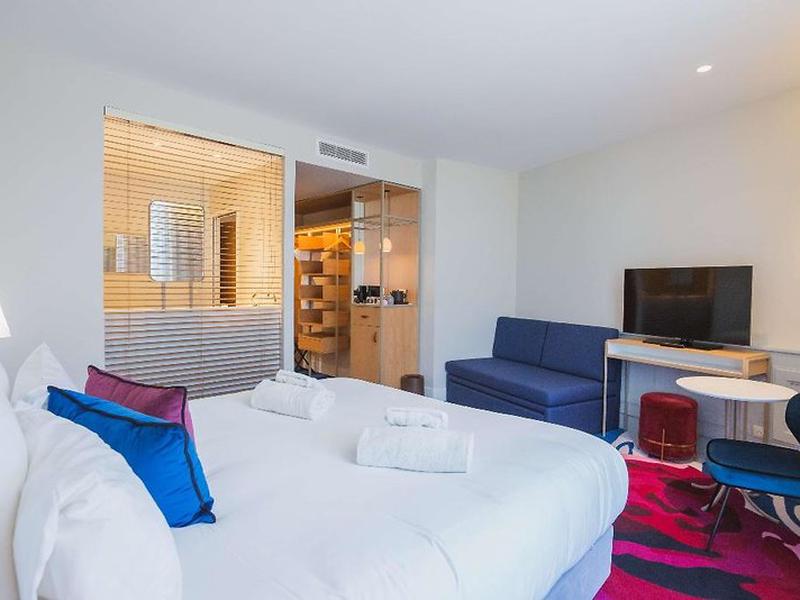 DC7ADFF9CA06D99EFE611132A2D4E05A