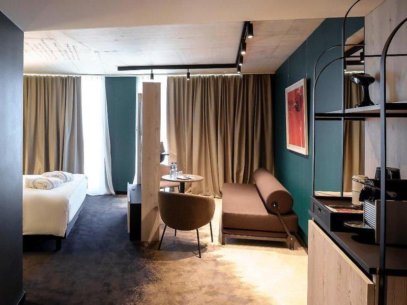 ADC59410306647CDB30473CDDA31D454