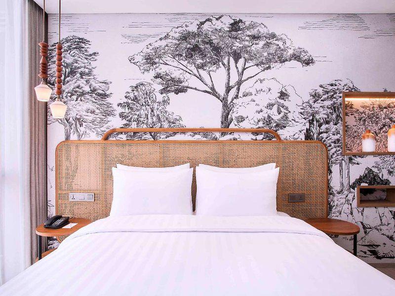 DC4A2356F5C9359B20F4AA1F2930FB15