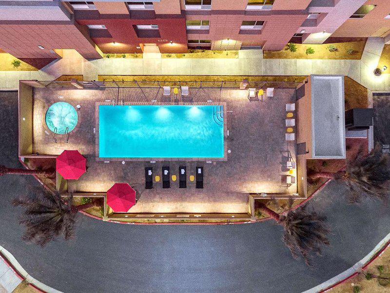 88B8E850C32B2A23AA37133BB36A3496