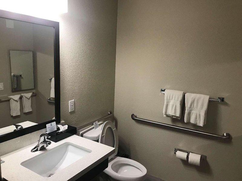 36222AD5A6778D67E8431BEC34010D0F