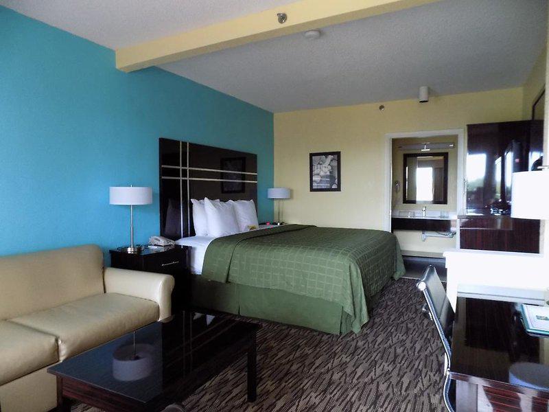 F147200D55B70C6C41CF39AAD45D8067