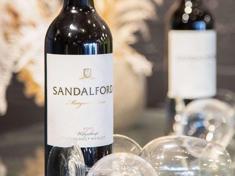 48C3CE763B45B0B627BCEE3F74B99A8E