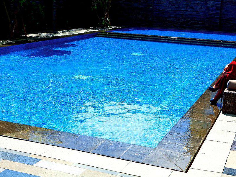 00D6272730B25A3FF540D6D6A2767439