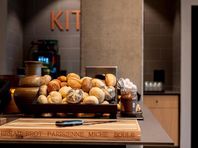 69C19C060DC0EBBFE75A784D23AA960C