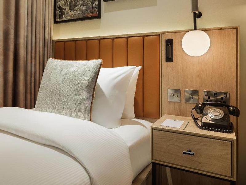 FCC3EF3E20F5FD5B727E5515AFDA0A2D