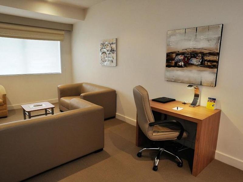 F4313B6C9FF2951E55115F263C184C13