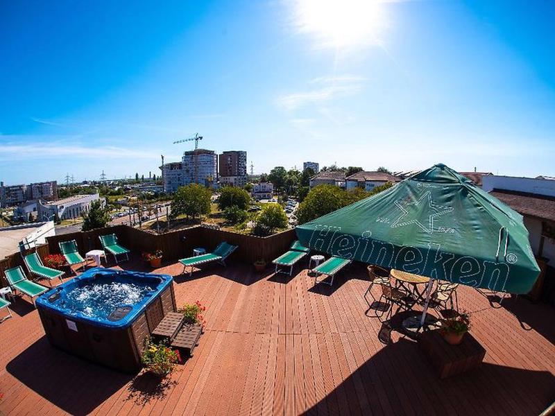 EEBA89F2FC6E665D1ABC3DF3C27EA996