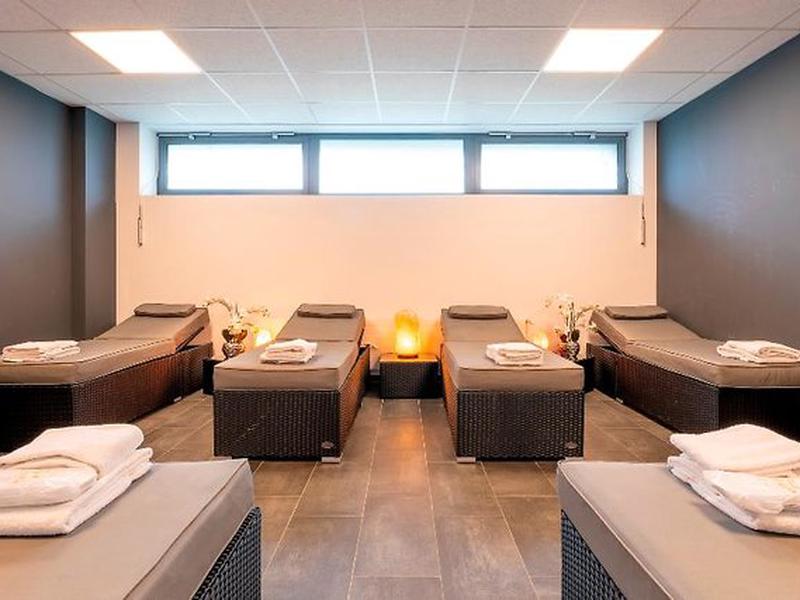 86D9537528466210C7F2D2EE1E606BC2