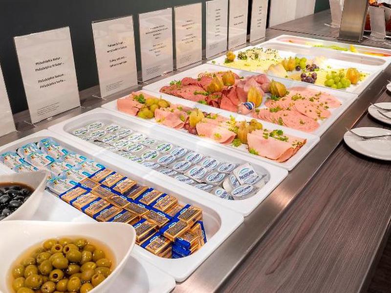 E4B54F36AF6DD2355129B6ECCDB0AE1B