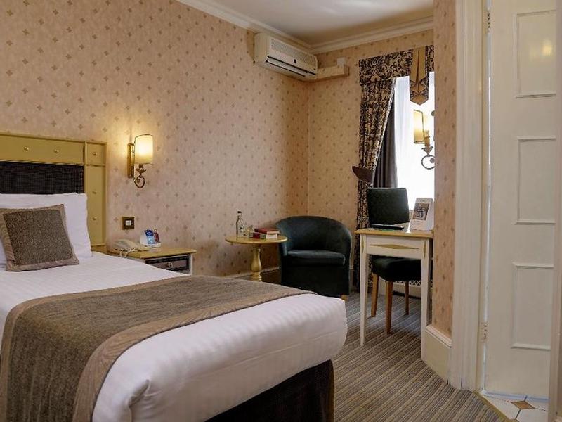 0F8FFA0B846DC398165E5F0A02C34615