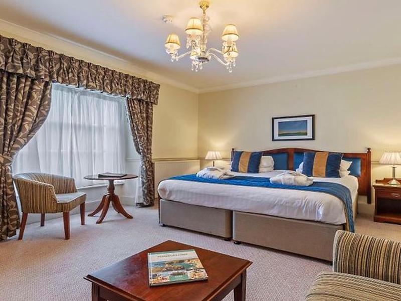 E8B99D2D708F64F9CF1509C44963FE11