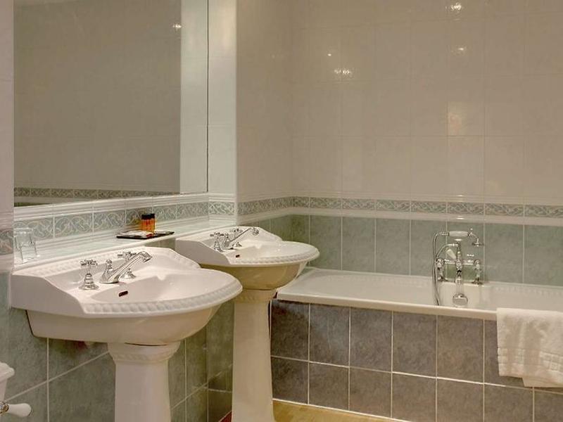 B6CE87504F694C4DCE3A7C583489C0CE