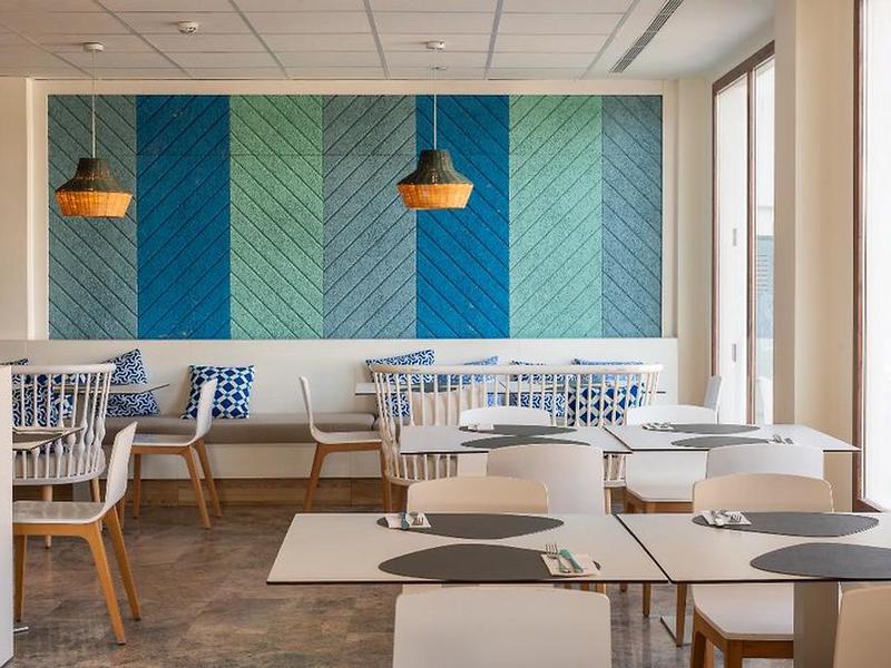 39D599B47C94C9A159742D3A9D738A33