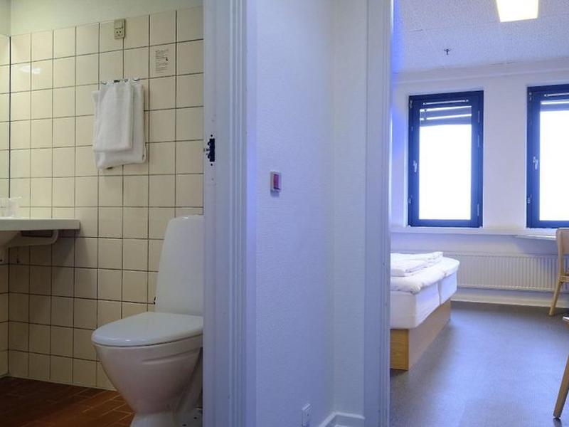 FF3492D7C30B7E42D5573859F2F21CE5