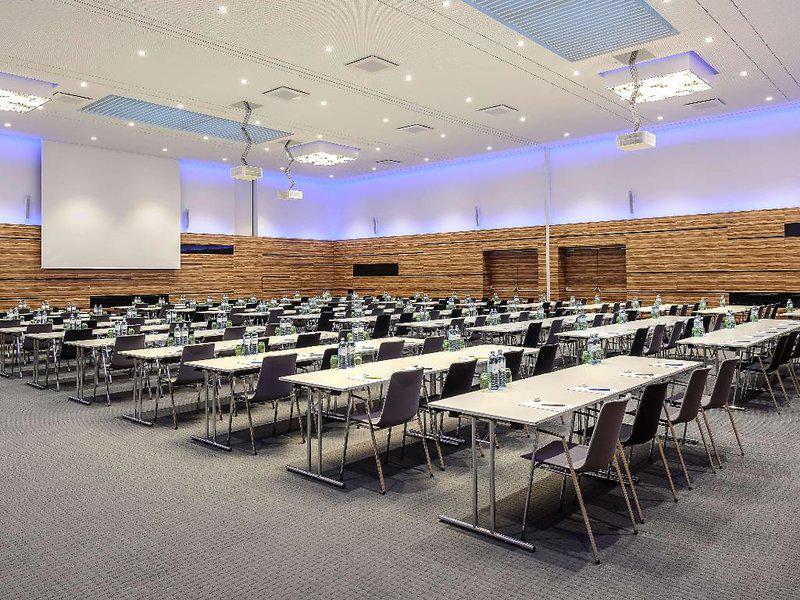 7E803B3349BB7F050D3970CA0237C1F5