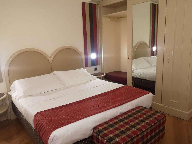 B6EF039CA52B108AD6694D566FC09572