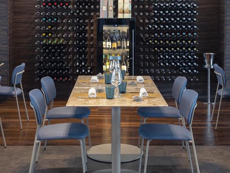 54B5002A4CF084A90B38ACEB572D55F7