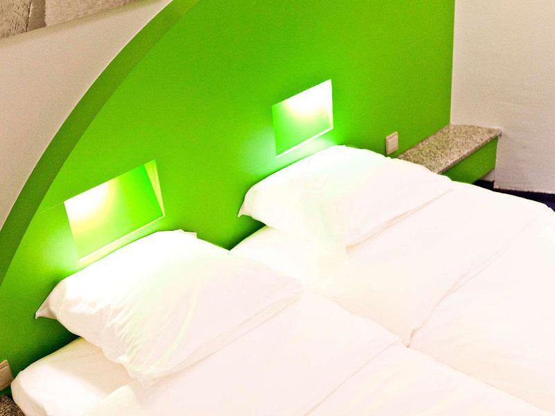 F5BA99CF27F56E8CED5E53F5A06C29AE