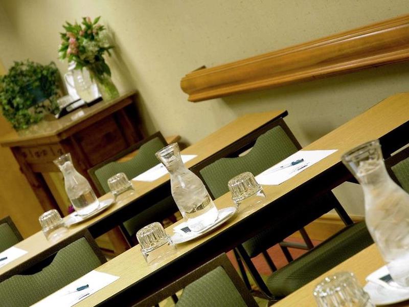 1FDF5DB00BD1E1022A7A0D26B2856303