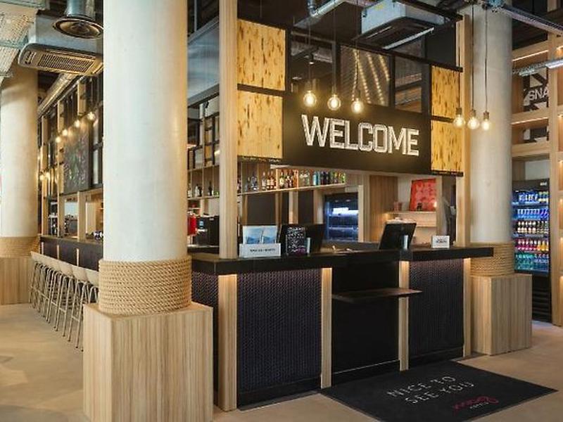 AA3C003F00C0D83A2DAF39C1066B212D