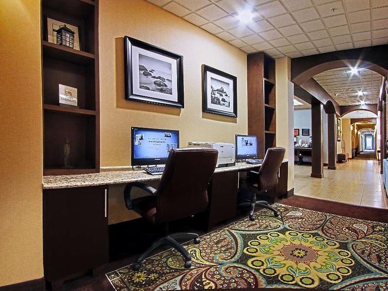 8EE9FF3E33BCF5E9D3C31240E18D6BA2