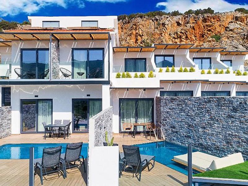 0D59176D817040881951EE18ADAE7C6C