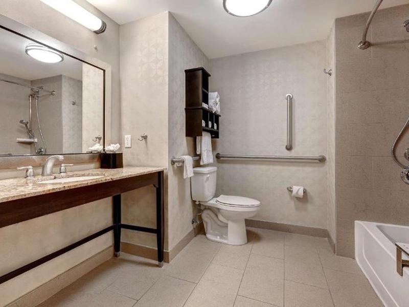 BF5301BFC0C51920E6EFC93E03332D00