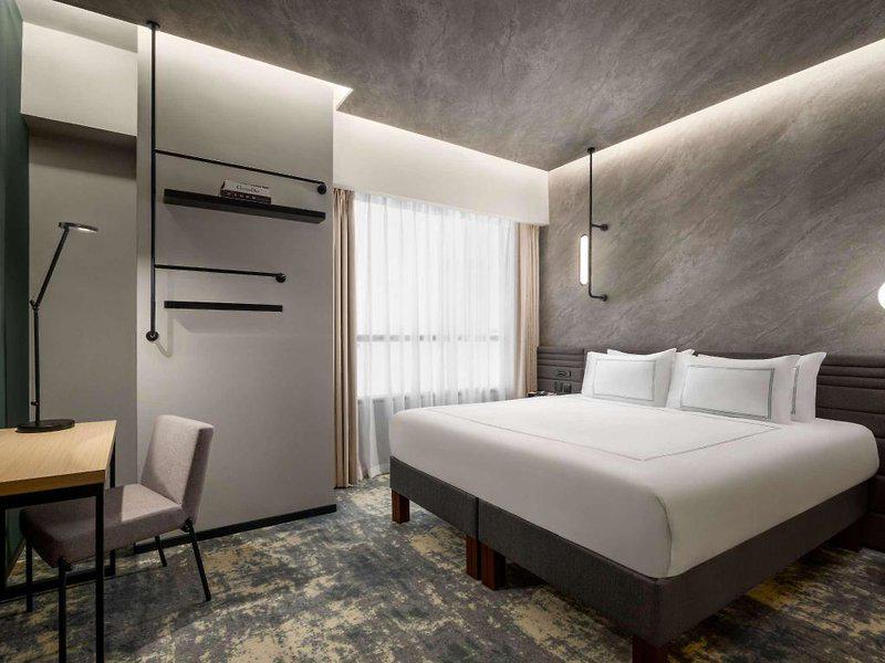 92362556002EC1B2901284DE11550158