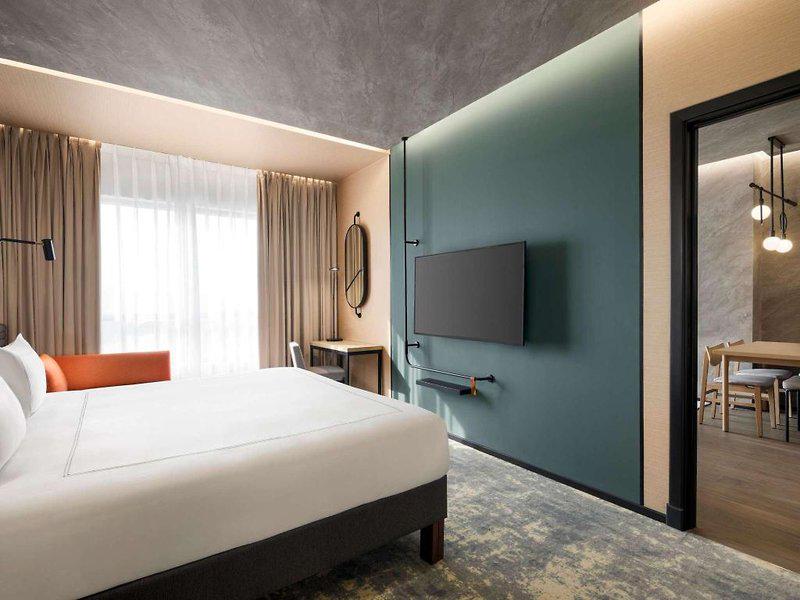 E63BB59C3AABBF928AC0CED45FDDD4C0