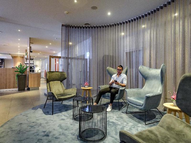 22749F8A256F5819DF289E31B9B7D389